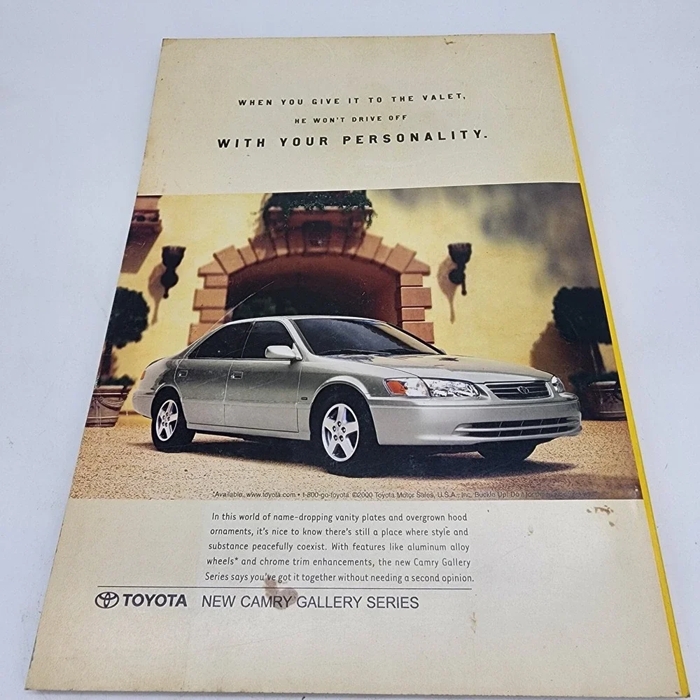 National Geographic Magazine December 2000 No Insert‎
